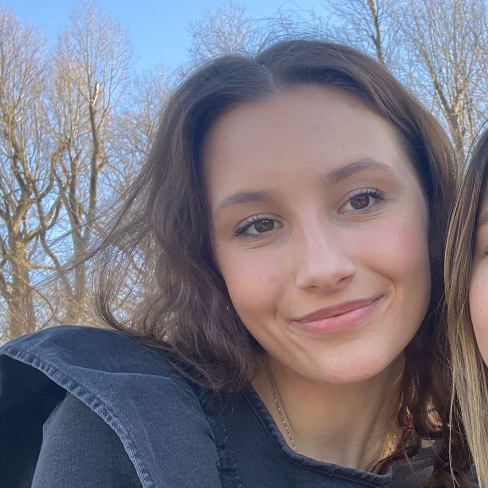 Meet your Posher, Eleonora